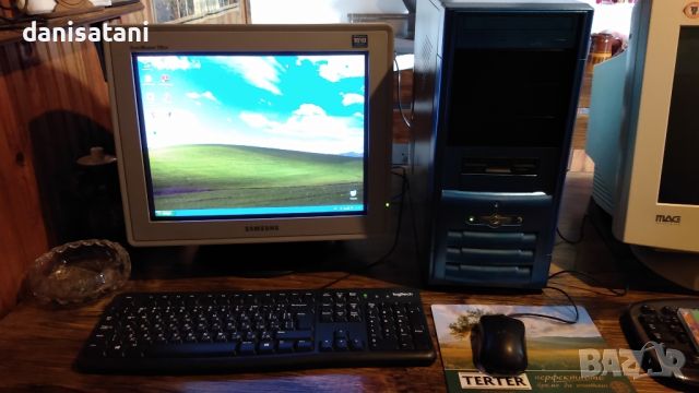 Стар Настолен компютър, снимка 1 - За дома - 45405463