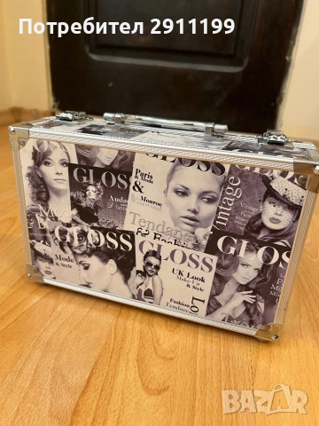 Малък куфар, снимка 2 - Куфари с инструменти - 53837120