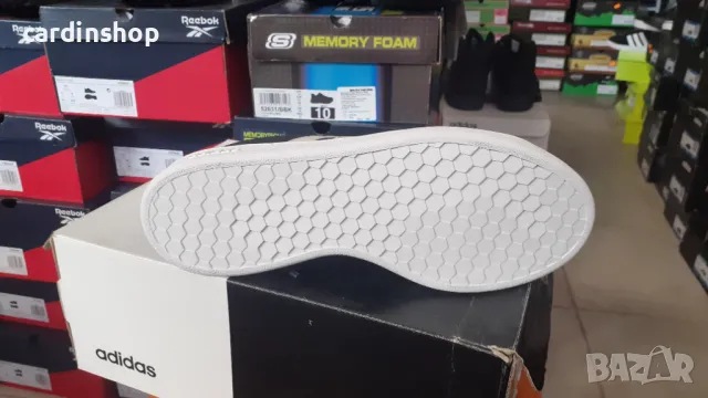 Разпродажба! Adidas оригинални, снимка 2 - Кецове - 50178660