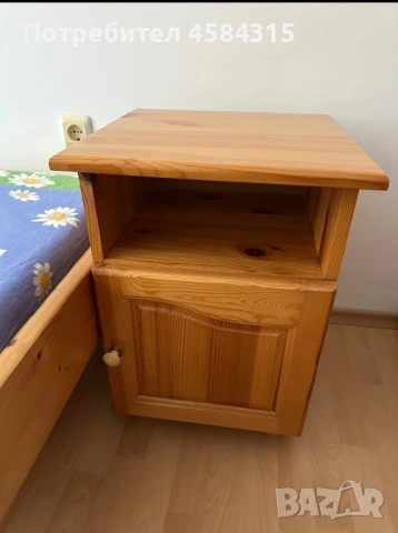  Нощно шкафче