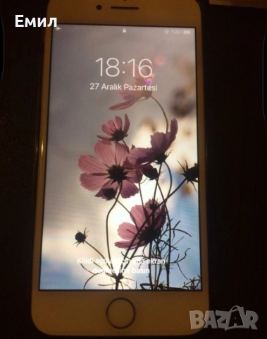 Продавам Iphone 8,много запазен,без забележки,подарък 9 калъфа