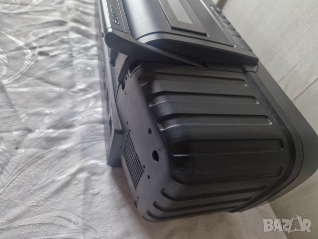 Sony CFD-60L, снимка 4 - Радиокасетофони, транзистори - 54071038