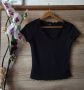 Черна тениска Shein xs , снимка 1 - Корсети, бюстиета, топове - 45415151