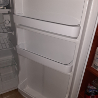 Хладилник , снимка 2 - Хладилници - 44942051