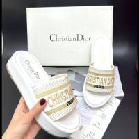 Дамски чехли Christian Dior Реплика ААА+, снимка 1 - Чехли - 45760914
