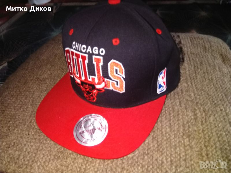 Чикаго Булс НБА баскетбол маркова бейзболна шапка на Мичел анд Несс Хардеуд Класик регулируема нова , снимка 1