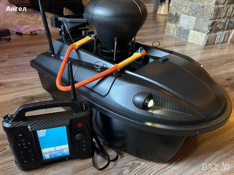 Лодка за захранка с GPS и сонар, снимка 1