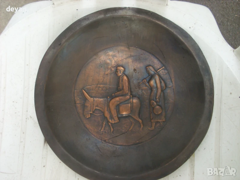 Медна чиния за стена, снимка 1