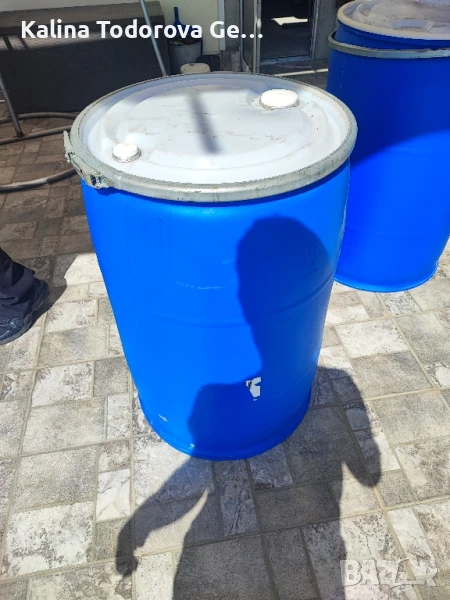 продавам бидон 208 л с капак, снимка 1