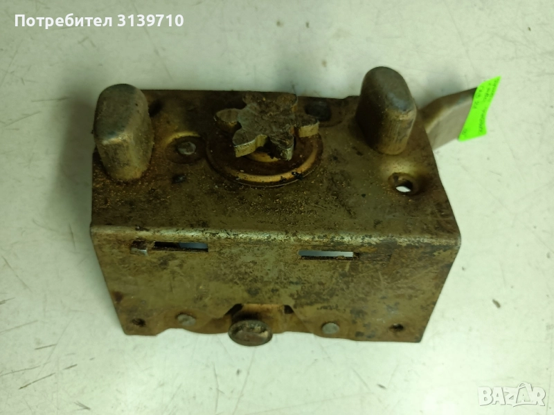 Брава предна лява врата Газ21,Волга, снимка 1