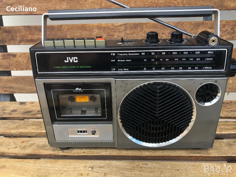 Радиокасетофон JVC RC 232 L- работещ на всичко(видео), снимка 1