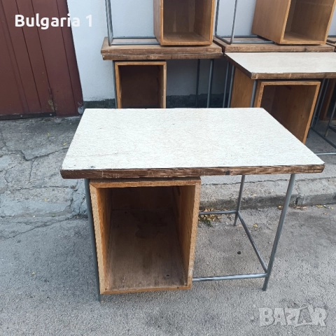 дървено метално бюро/маса/чин