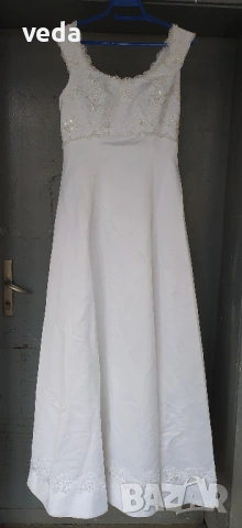 Красива сватбена рокля сатен с бродерия и перли размер М, снимка 6 - Рокли - 54101228