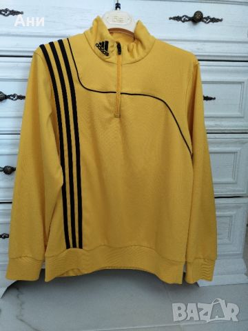 Блуза Adidas, снимка 1 - Суичъри - 45400197