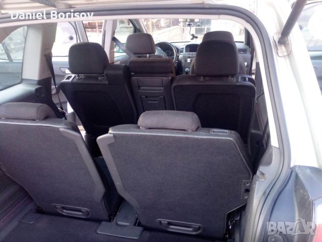 Opel Zafira 1.9 cdti , снимка 11 - Автомобили и джипове - 46754904