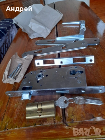 Стара брава Varimex, снимка 5 - Антикварни и старинни предмети - 53697920