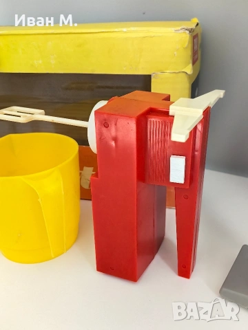 Стари играчки PIKO, снимка 6 - Колекции - 53665571