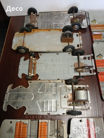 Стара полска играчка Фият 125,Полонез,части., снимка 2 - Колекции - 54111645