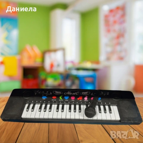 Детски електронен синтезатор с микрофон-37клавиша