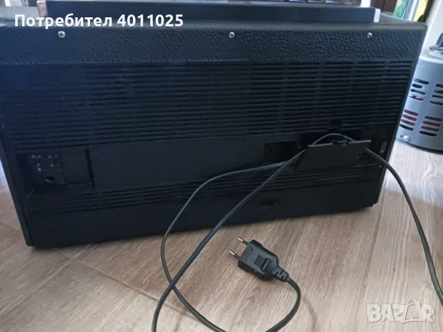 Радио grundig satellit 2000, снимка 4 - Радиокасетофони, транзистори - 50675795