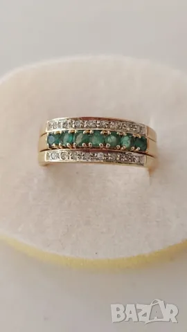 Златен пръстен с изумруди и брилянти
