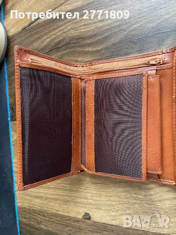  Оригинален кожен дамски портфейл Vera Pelle , снимка 7 - Портфейли, портмонета - 50110495