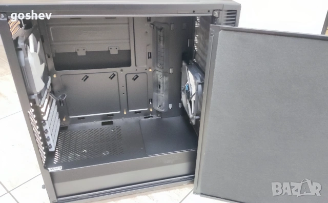 Кутия за настолен компютър Fractal Design Define C, снимка 7 - Геймърски - 54075467