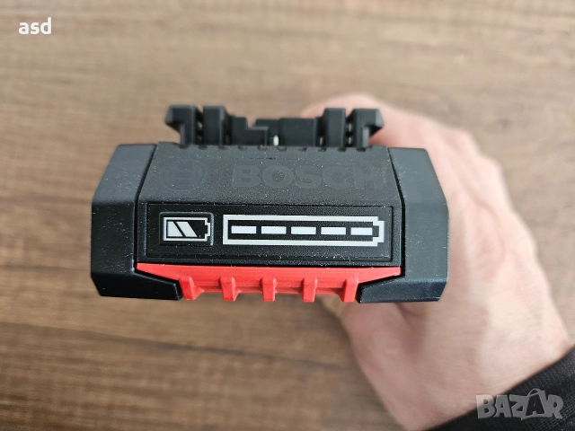 BOSCH 4Ah 18V Нова Батерия и Зарядно , снимка 8 - Диамантени и режещи инструменти - 52682184