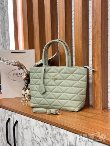 чанти prada , снимка 4 - Чанти - 51430958