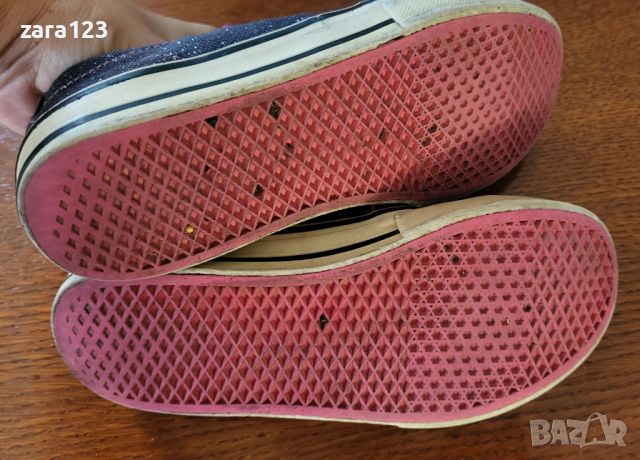 Гуменки Vans, 32ри номер, снимка 5 - Детски маратонки - 46639374