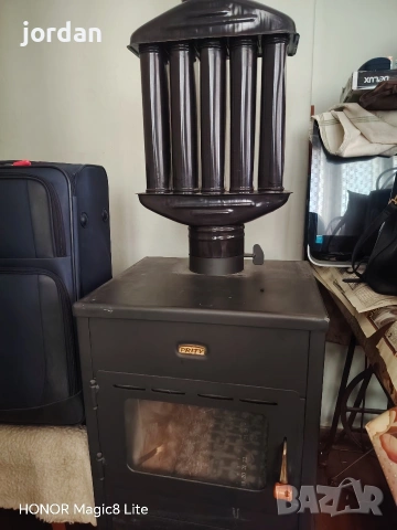 чисто нова печка на дърва Прити