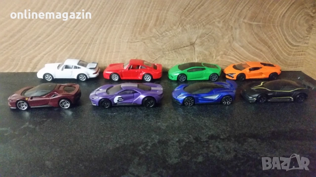 Метални колички : Ferrari,  Porshe,  Lamborghini, Austin Martin, Ford GT,  Lotus , снимка 4 - Коли, камиони, мотори, писти - 54152428