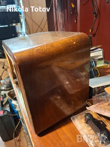 Продава се малко странно дървено радио, снимка 3 - Антикварни и старинни предмети - 53080866