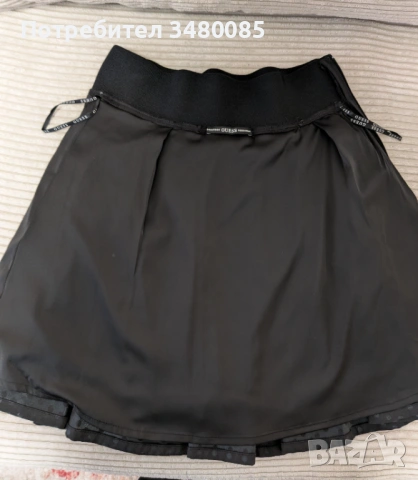 Пола Guess, снимка 3 - Поли - 53569759