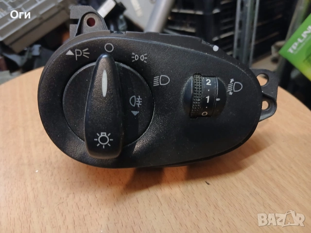 Ключ светлини за Форд Фокус 98AG 13A024 CH / 98AG13D024CH