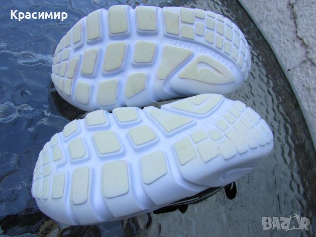 Детски маратонки Nike Flex Runner 2, снимка 13 - Детски маратонки - 46399817