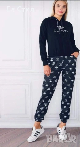 V Дамски комплект. 