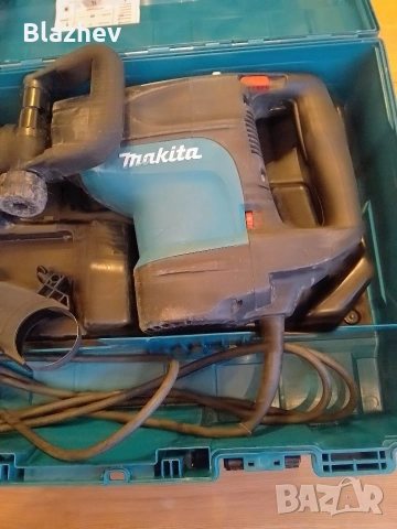 Професионален перфоратор Makita HR4501C, снимка 3 - Перфоратори - 53466451