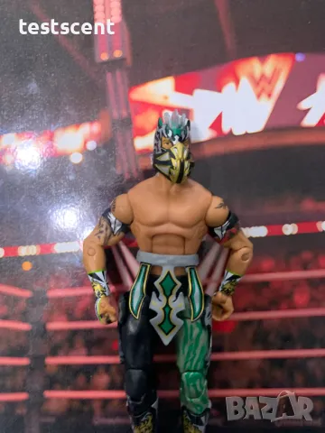 Екшън фигура WWE Kalisto Калисто Mattel Elite figure играчка lucha, снимка 2 - Фигурки - 48829920