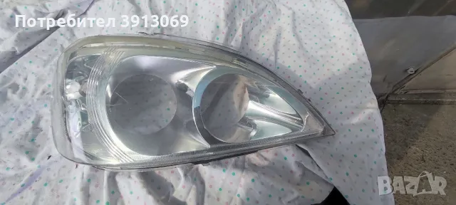 Продавам оригинално дясно стъкло за фар за Мерцедес W 163 ML 2002г 