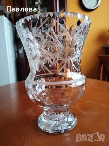 Кристална ваза