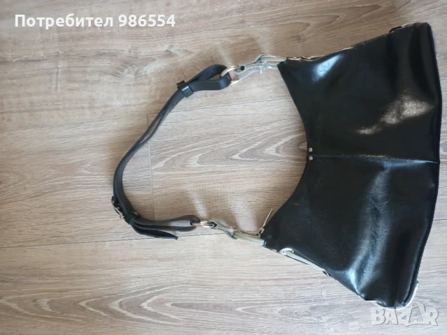 Дамска черна чантичка за рамо, снимка 4 - Чанти - 51148545