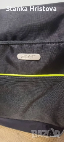 Маркова чанта за лаптоп Acer. 