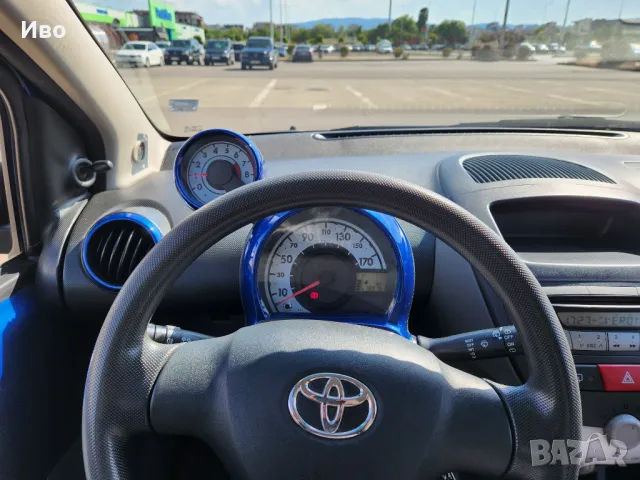 Toyota Aygo 1.0 Бензин Климатик, снимка 9 - Автомобили и джипове - 46920519