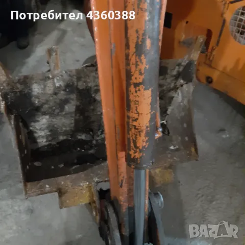 продавам верижен багер HITACHI, снимка 13 - Индустриална техника - 48709704