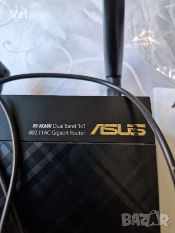 Безжичен рутер ASUS RT-AC66U Black Diamond Dual-Band AC 1750, снимка 2 - Рутери - 54221706