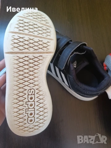 Спортни обувки Adidas, номер 32, снимка 9 - Детски маратонки - 50779778