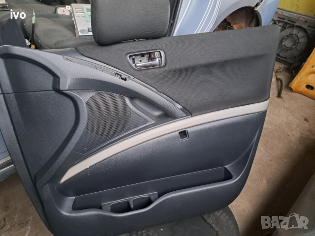 Продавам кори на врати за Тойота Корола Версо , снимка 3 - Части - 52840896