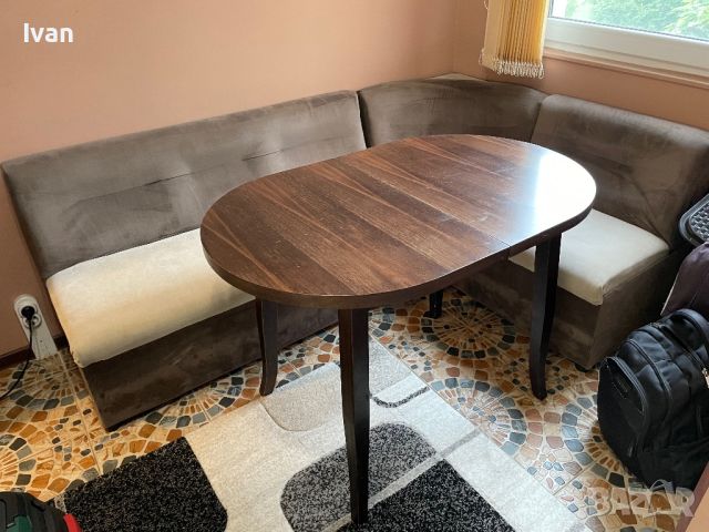 Кухненски ъглов диван и маса , снимка 1 - Дивани и мека мебел - 45615366