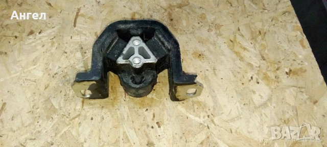 Тампон двигател Opel Astra F  Vectra A